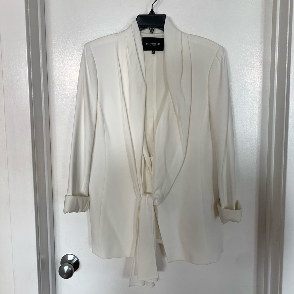 LA FAYETTE white blazer